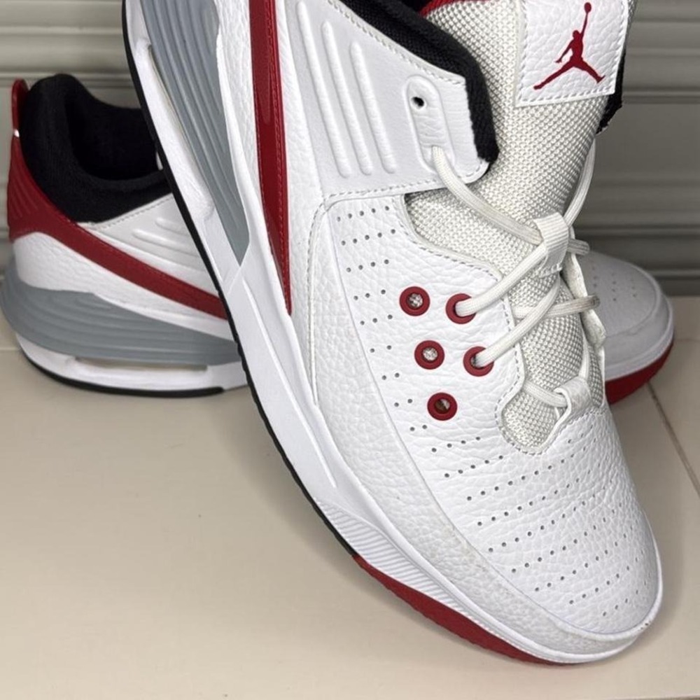 Size 10.5 - Air Jordan Max Aura 5 White Varsity Red